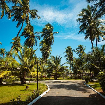 Hôtel Sarakawa Lomé Extérieur photo