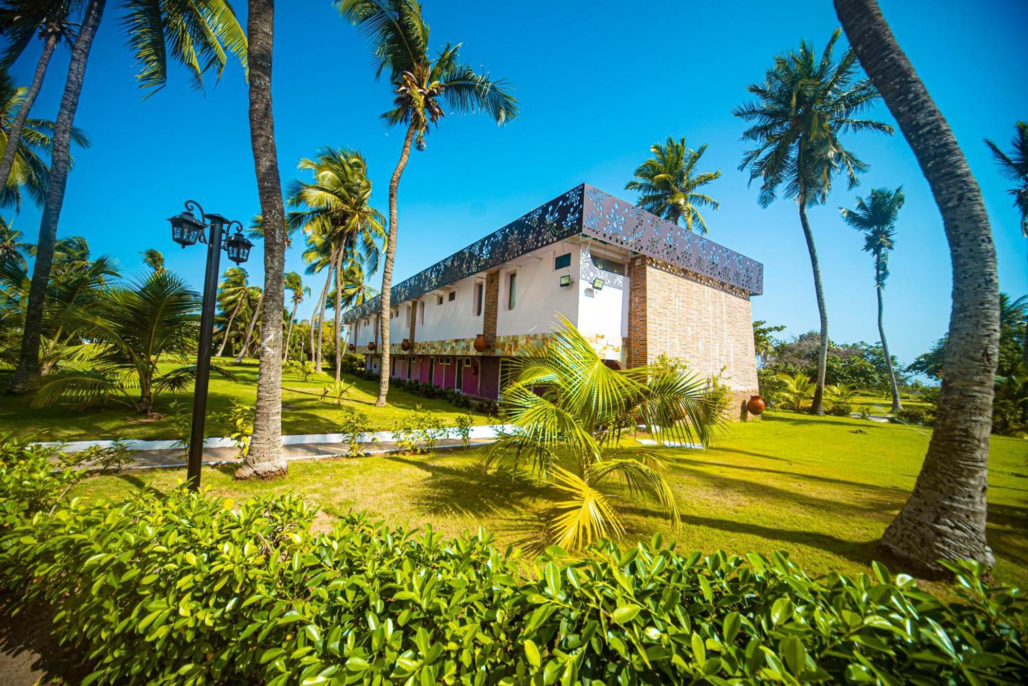 Hôtel Sarakawa Lomé Extérieur photo