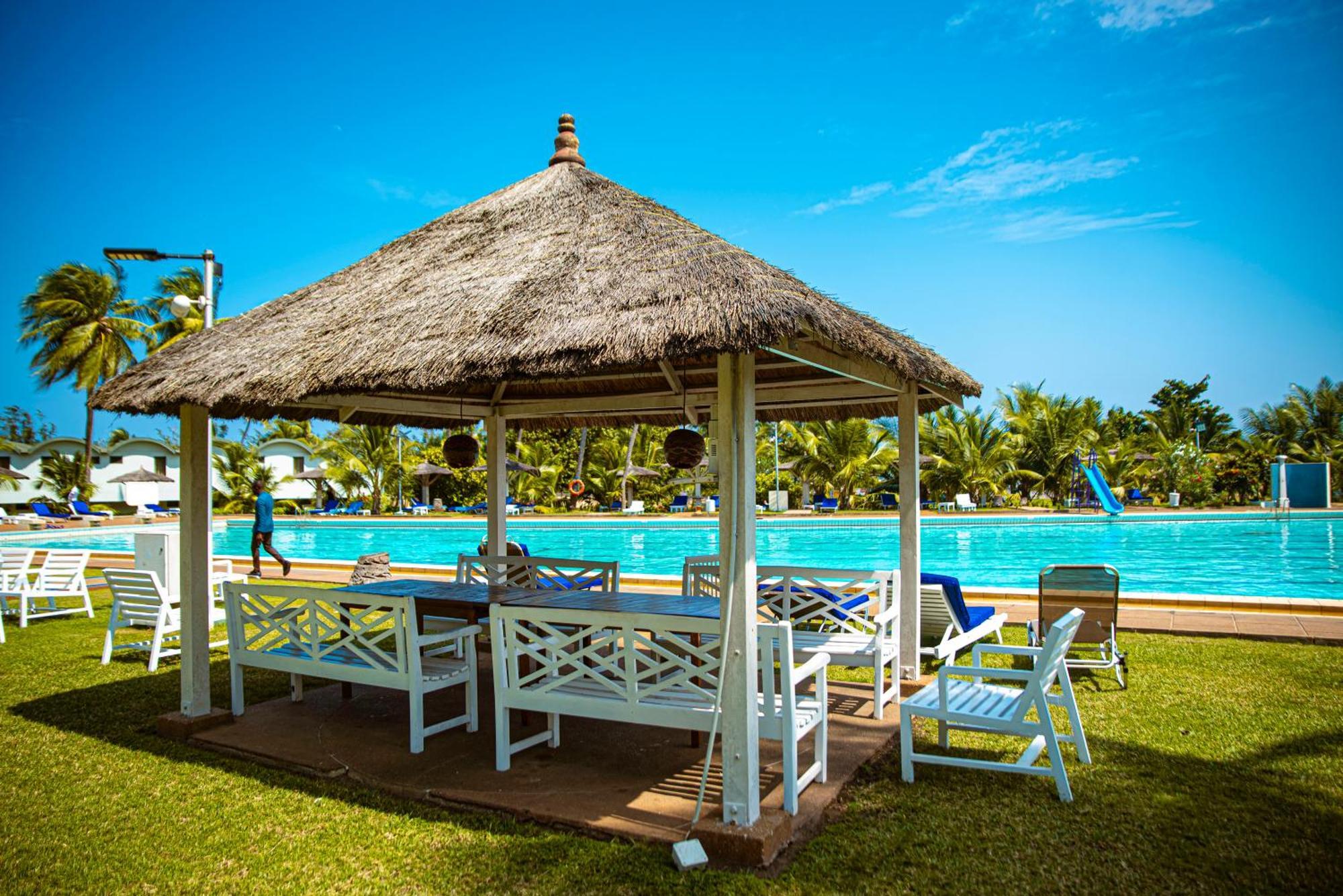 Hôtel Sarakawa Lomé Extérieur photo