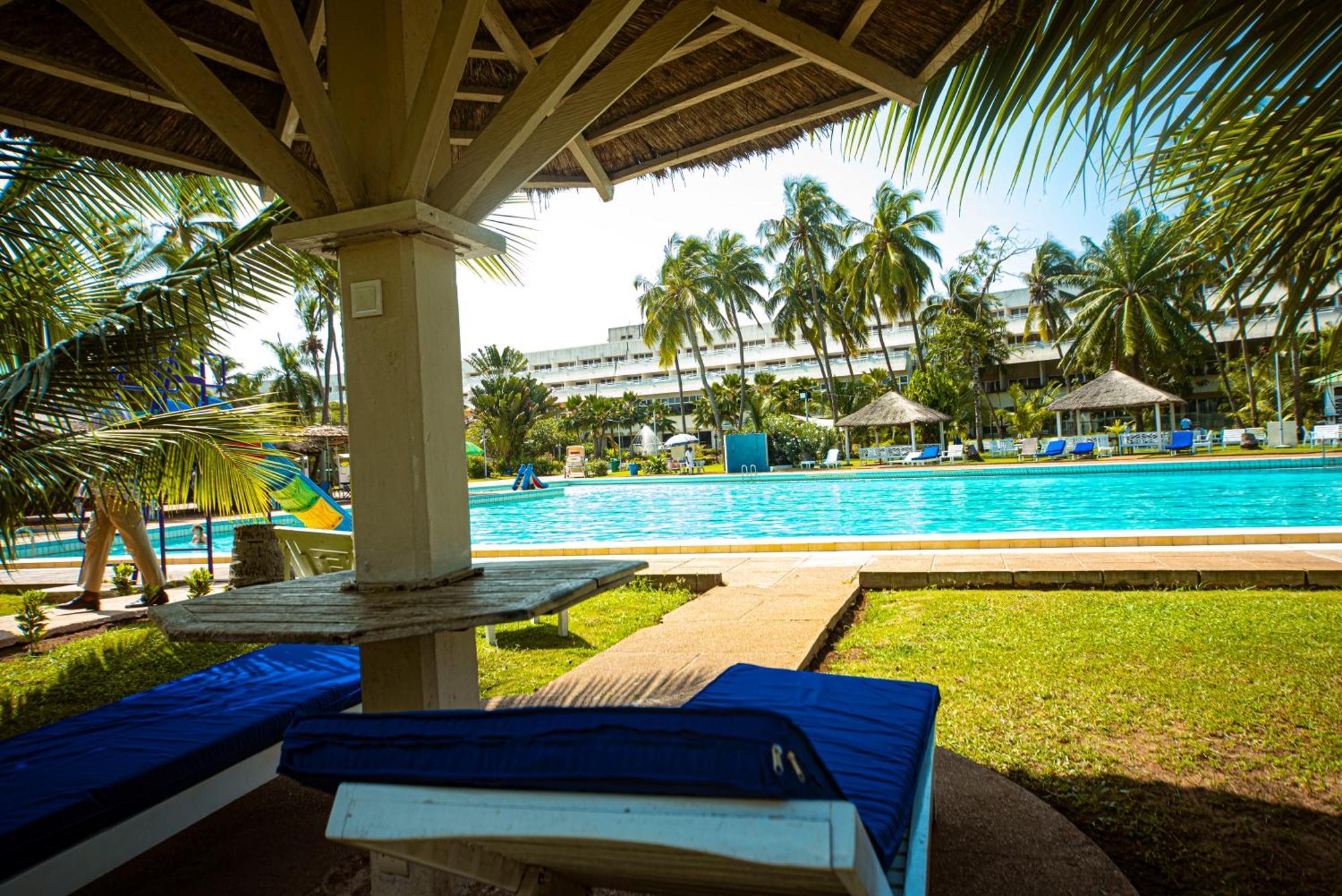 Hôtel Sarakawa Lomé Extérieur photo
