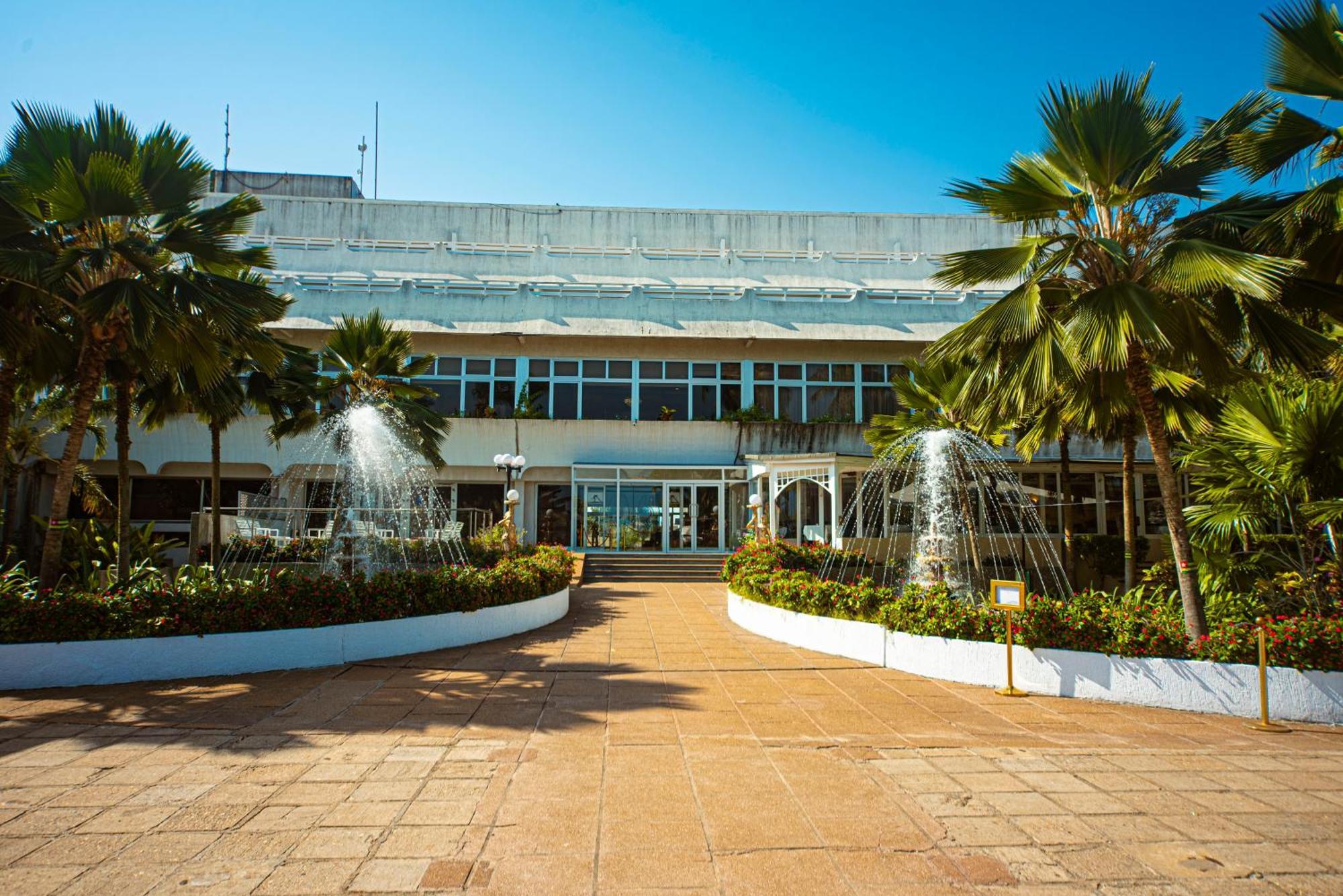 Hôtel Sarakawa Lomé Extérieur photo