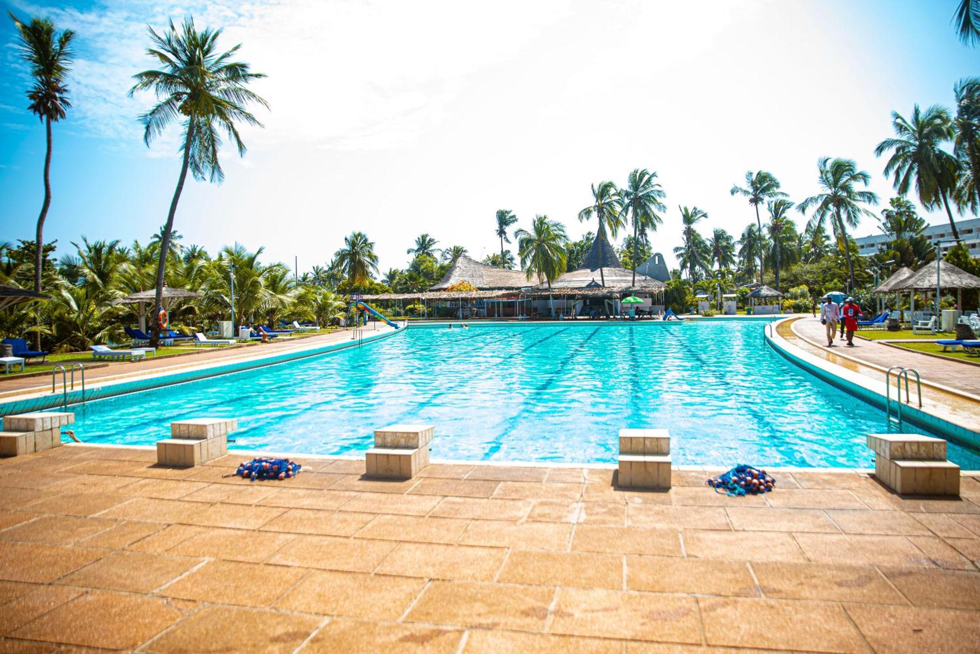Hôtel Sarakawa Lomé Extérieur photo