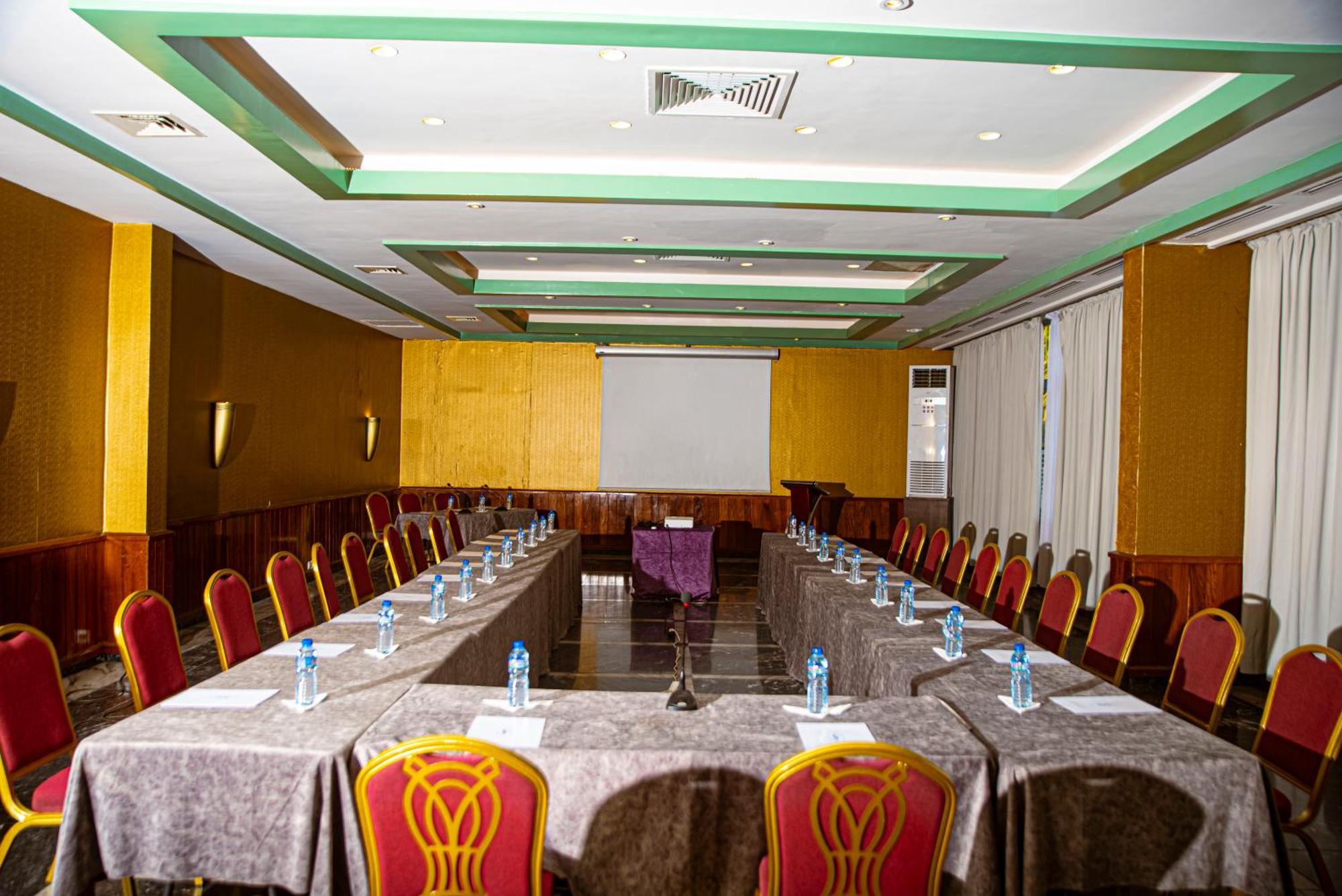 Hôtel Sarakawa Lomé Extérieur photo