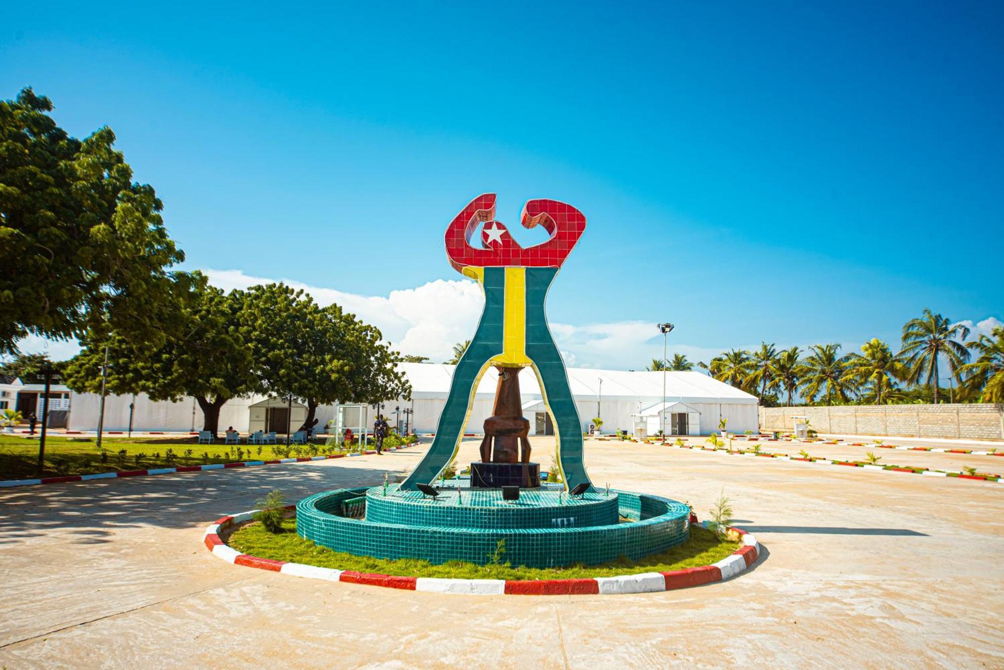 Hôtel Sarakawa Lomé Extérieur photo