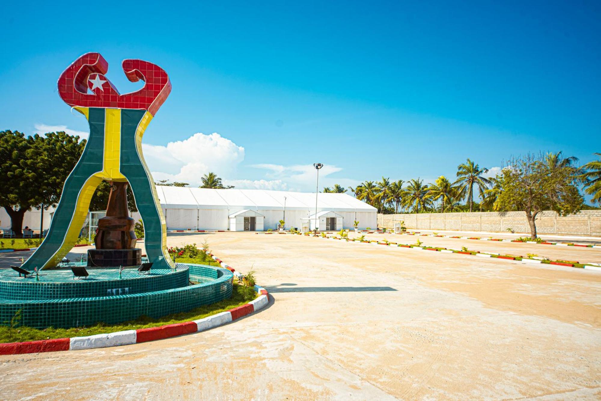 Hôtel Sarakawa Lomé Extérieur photo